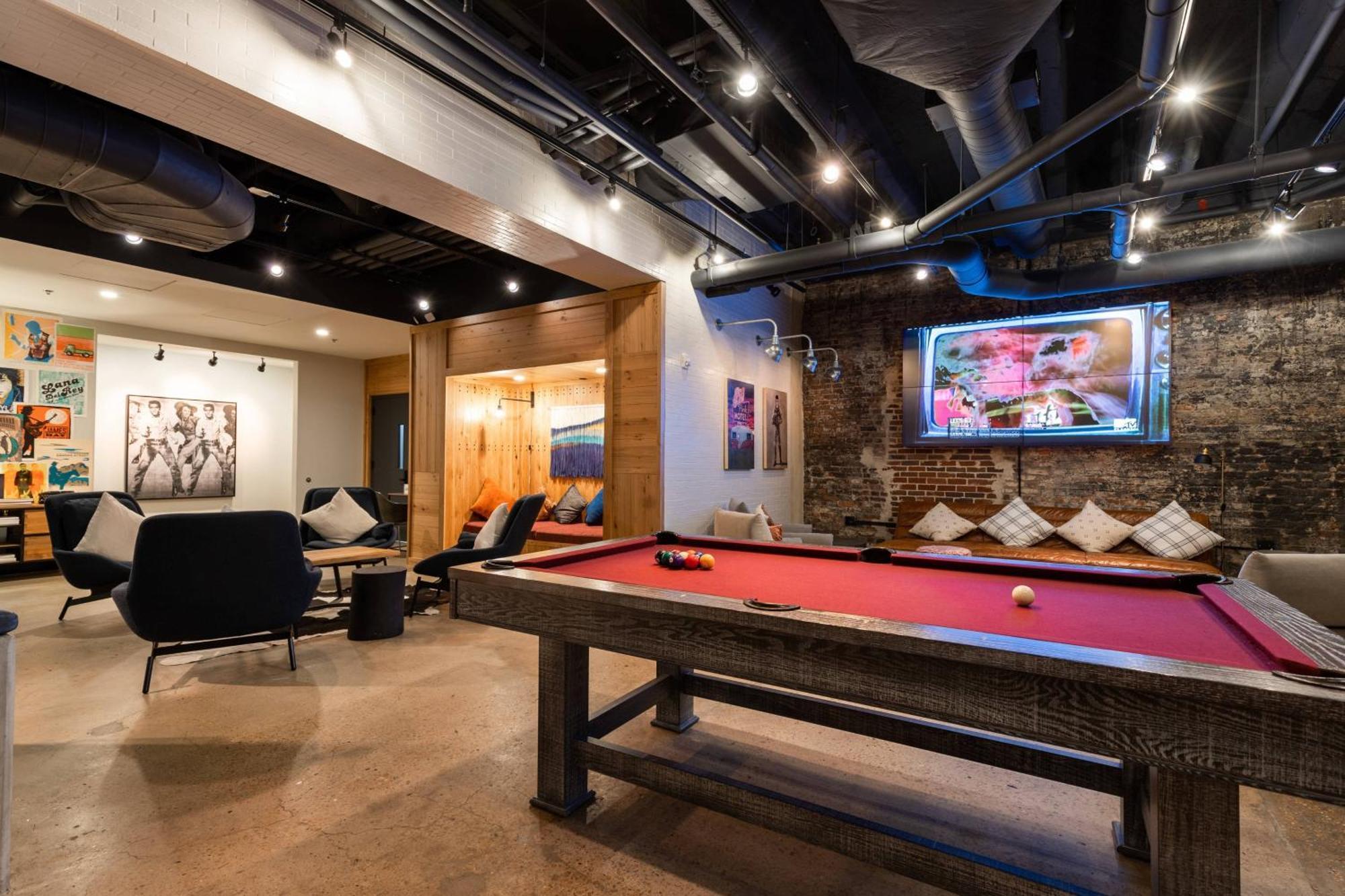 Moxy Downtown Hotel Nashville