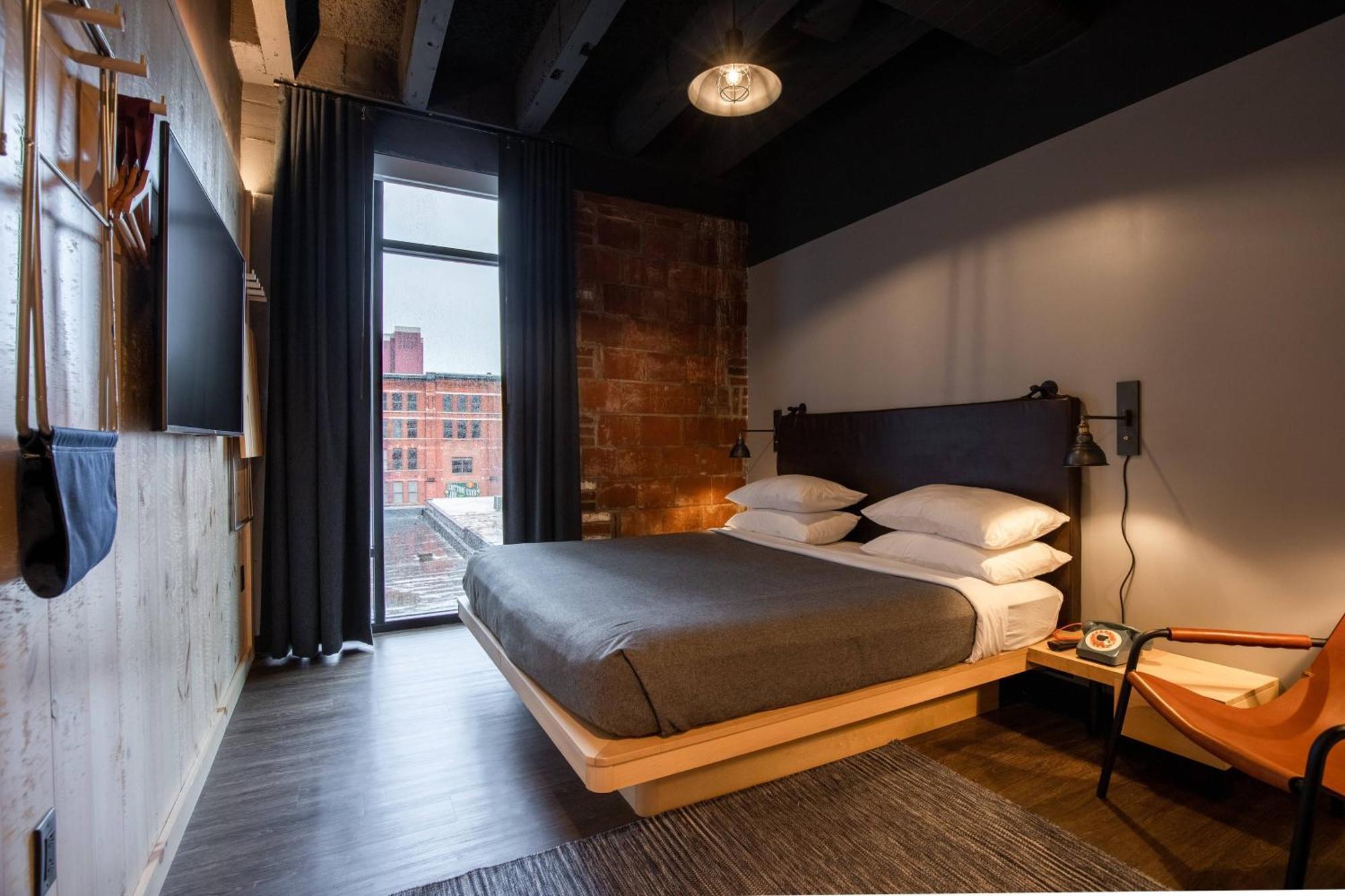Hotel Moxy Downtown Nashville